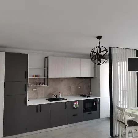 Black Sea View & & Pools Mamaia Nord شقة