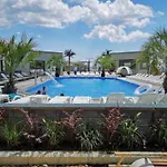 Black Sea View & & Pools Mamaia Nord Lägenhet