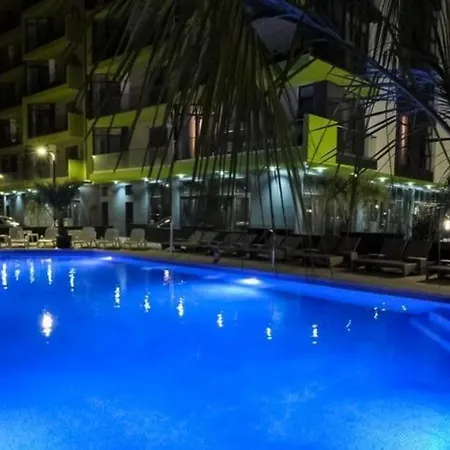 Black Sea View & & Pools Mamaia Nord Năvodari