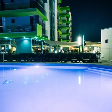 Black Sea View & & Pools Mamaia Nord