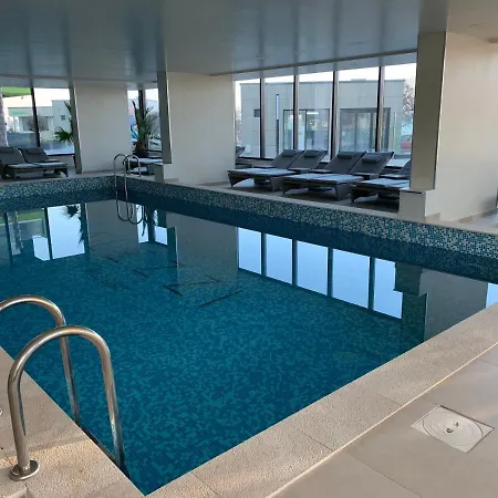 Black Sea View & & Pools Mamaia Nord דירה *