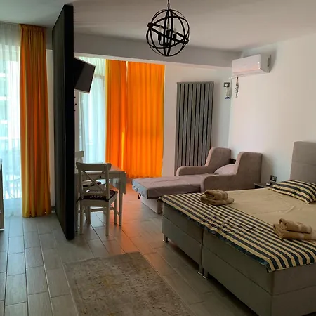 Black Sea View & & Pools Mamaia Nord Apartament *