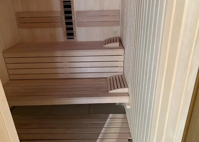 Black Sea View & & Pools Mamaia Nord 아파트 *