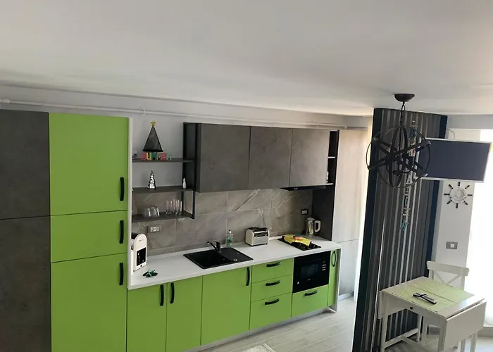 Black Sea View & & Pools Mamaia Nord 아파트